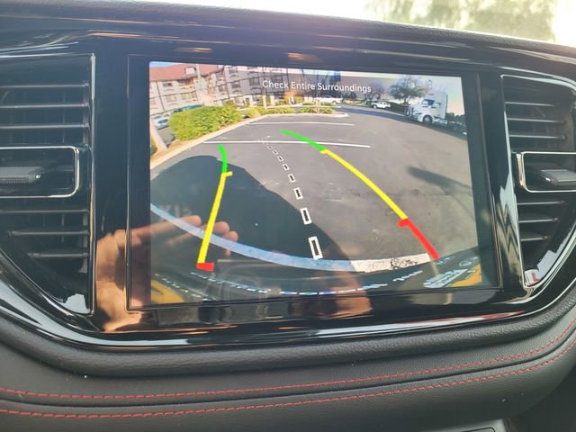 Used 2025 Dodge Durango GT image 21