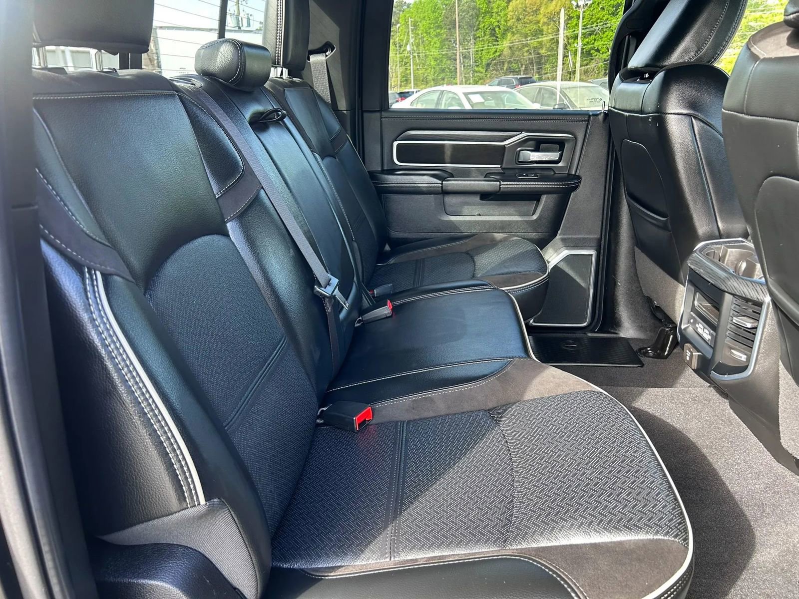 Used 2024 RAM 2500 Laramie w/ Night Edition image 16