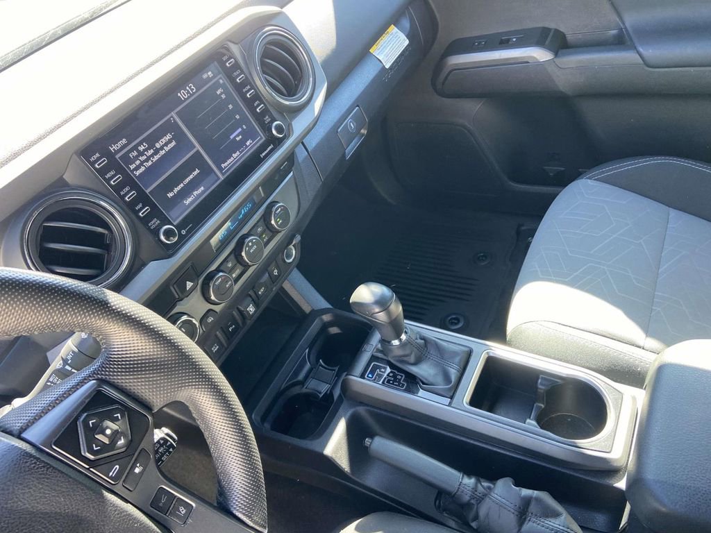 Used 2022 Toyota Tacoma TRD Sport w/ Technology Package image 26