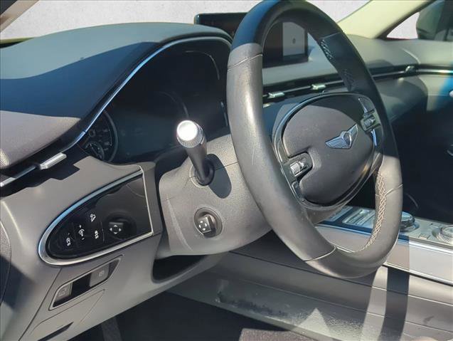 Used 2023 Genesis GV70 2.5T w/ Select Package image 9