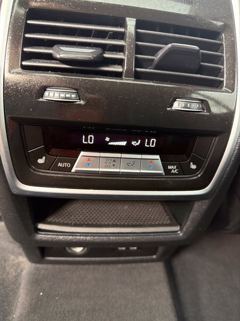 Used 2024 BMW X7 xDrive40i AWD/4WD image 10