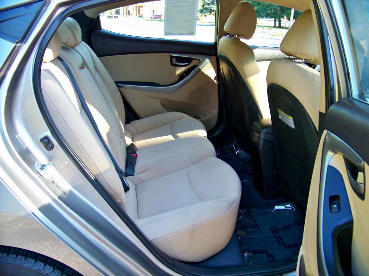 Used 2013 Hyundai Elantra GLS image 40