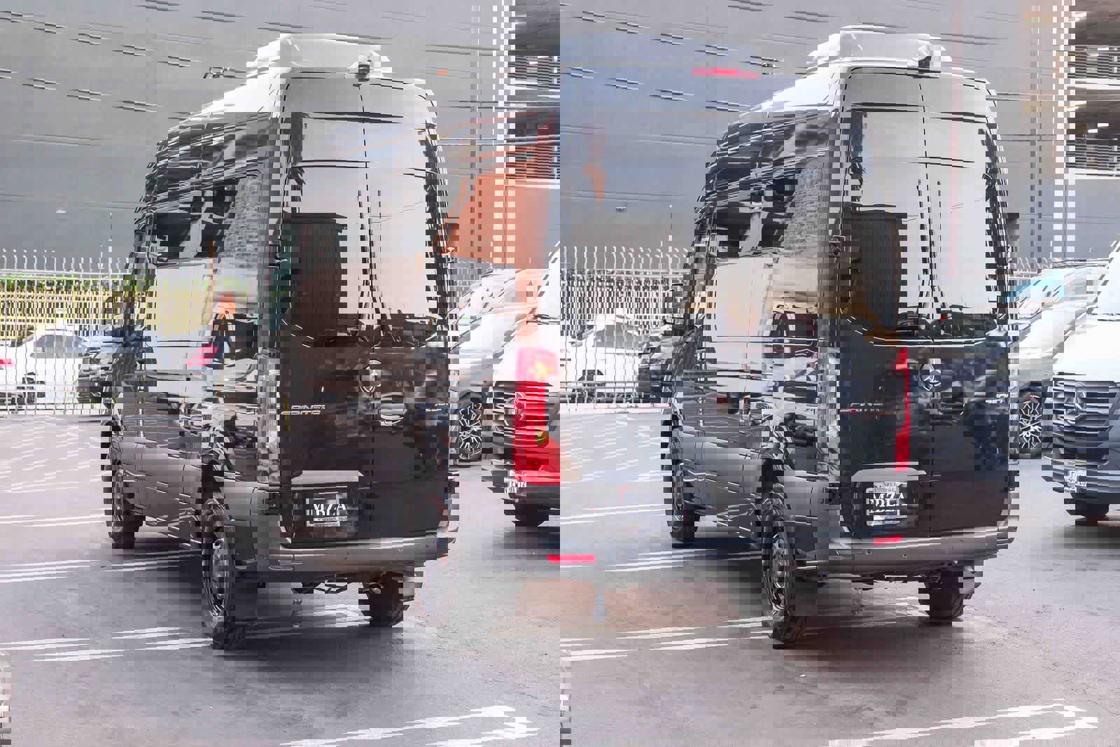 Used 2024 Mercedes-Benz Sprinter 2500 image 6