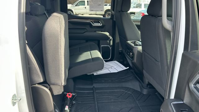 Certified 2022 Chevrolet Silverado 1500 RST w/ Redline Edition AWD/4WD image 40