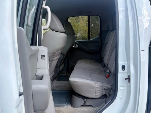 Used 2014 Nissan Frontier SV w/ SV Value Truck Package image 28