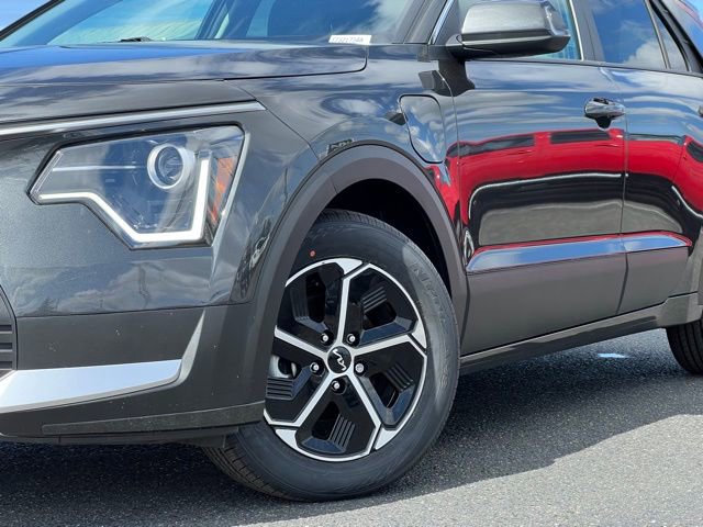 Certified 2023 Kia Niro EX w/ EX Cold Weather Package FWD image 2