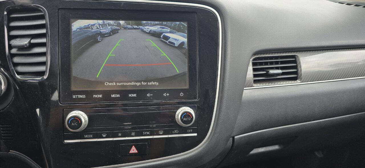 Used 2020 Mitsubishi Outlander SEL image 23