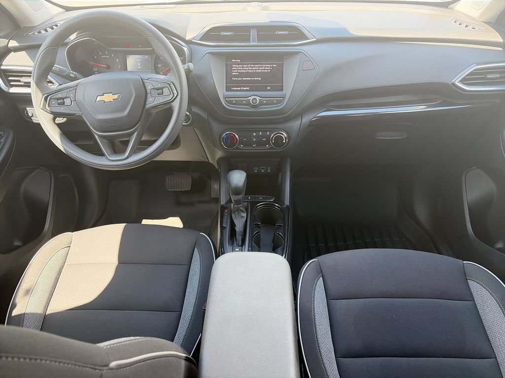 Used 2023 Chevrolet TrailBlazer LT FWD image 9
