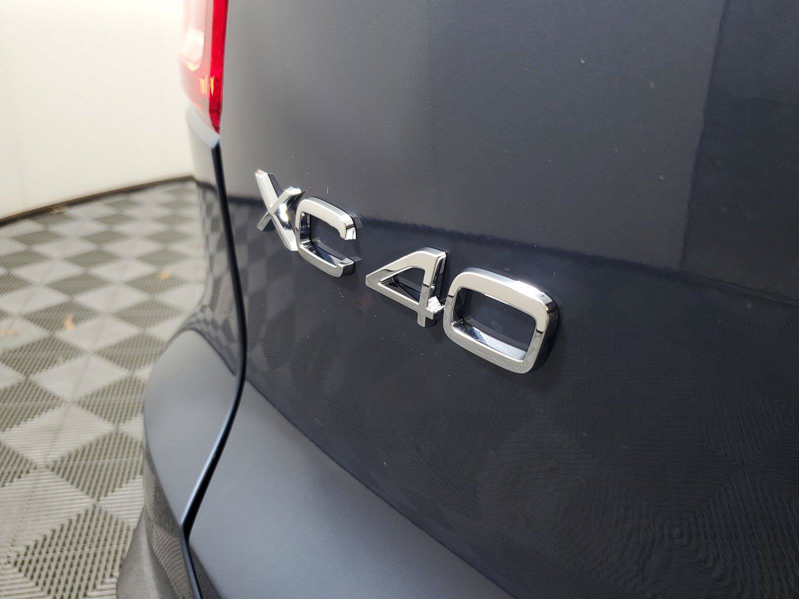 Certified 2026 Volvo XC40 B5 Core AWD/4WD image 8