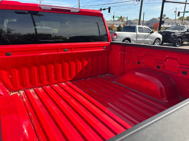 Used 2023 Chevrolet Silverado 1500 LT AWD/4WD image 28
