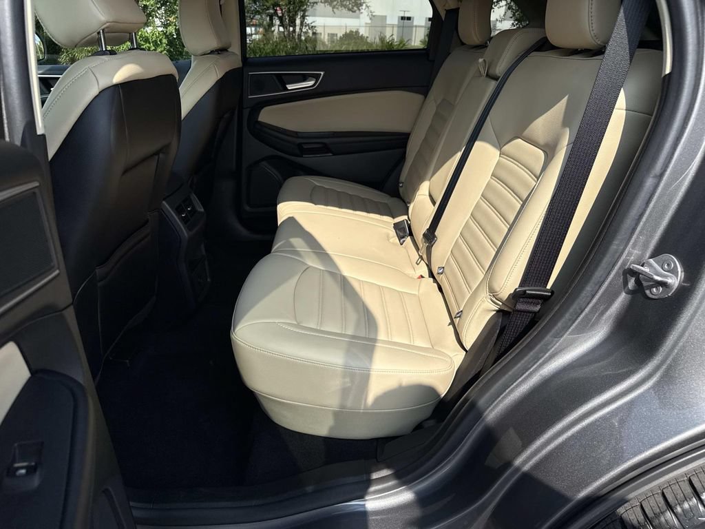 Used 2023 Ford Edge SEL AWD/4WD image 23