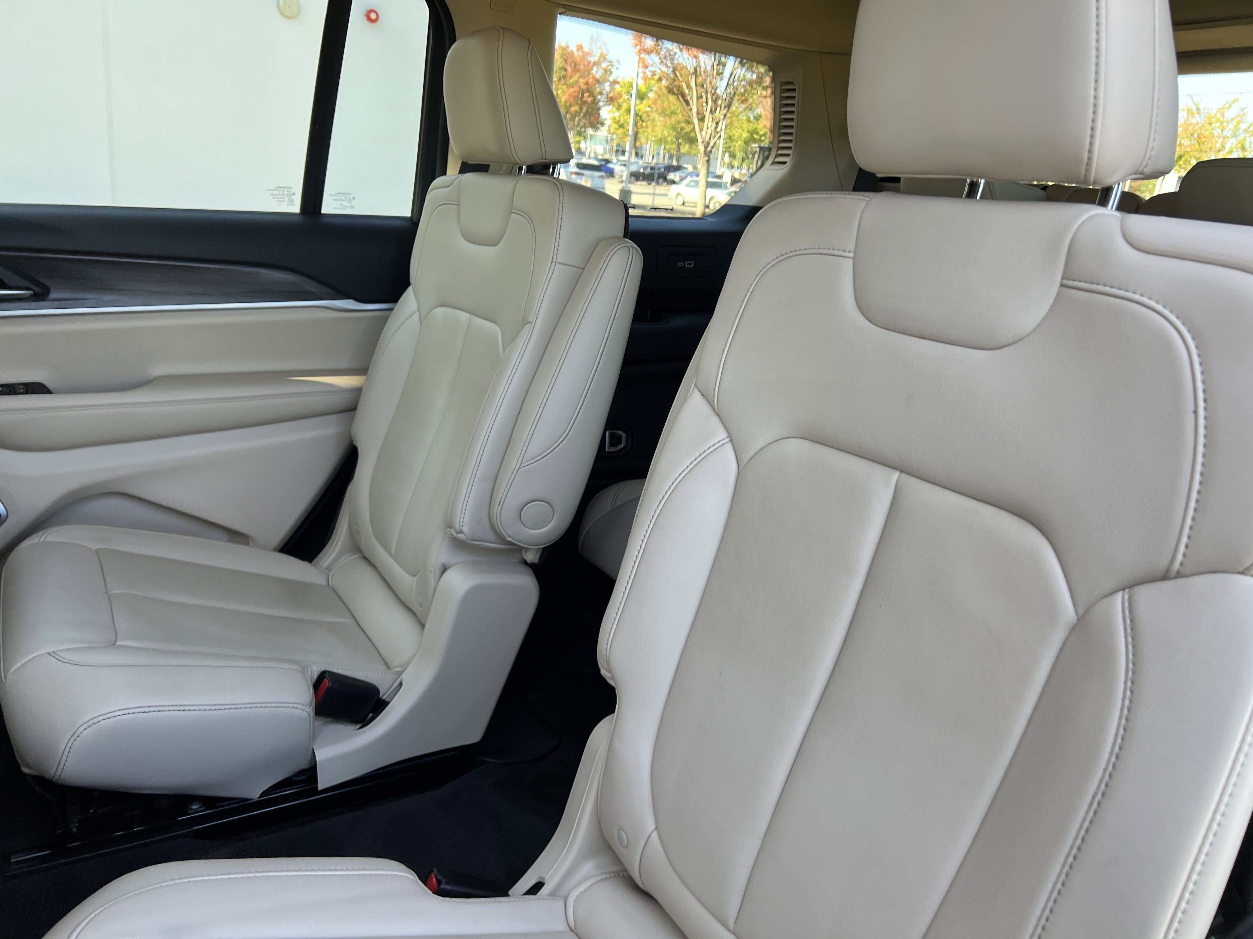 Used 2021 Jeep Grand Cherokee L Limited image 32