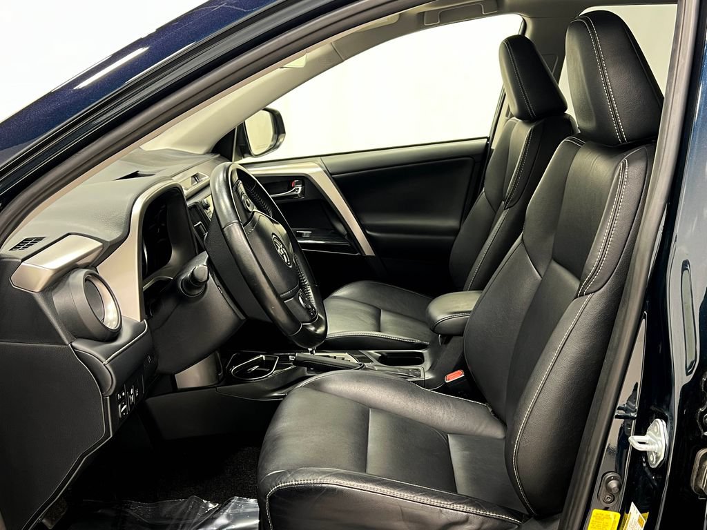 Used 2018 Toyota RAV4 Limited AWD/4WD image 14