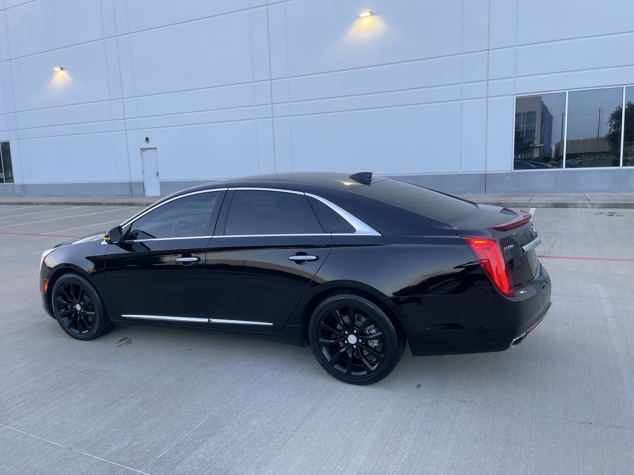 Used 2016 Cadillac XTS Luxury w/ Driver Awareness Package FWD image 26