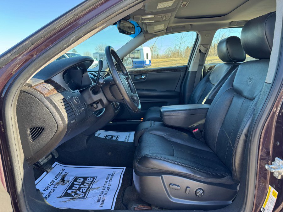Used 2008 Cadillac DTS w/ Sun And Sound Package FWD image 15