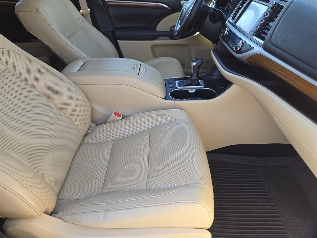 Used 2018 Toyota Highlander Limited w/ Protection Package #3 image 15