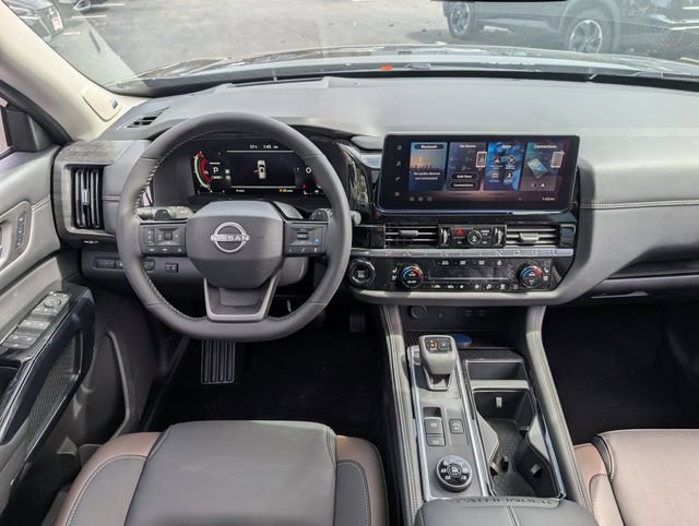 New 2026 Nissan Pathfinder Platinum w/ Accent Package AWD/4WD image 17