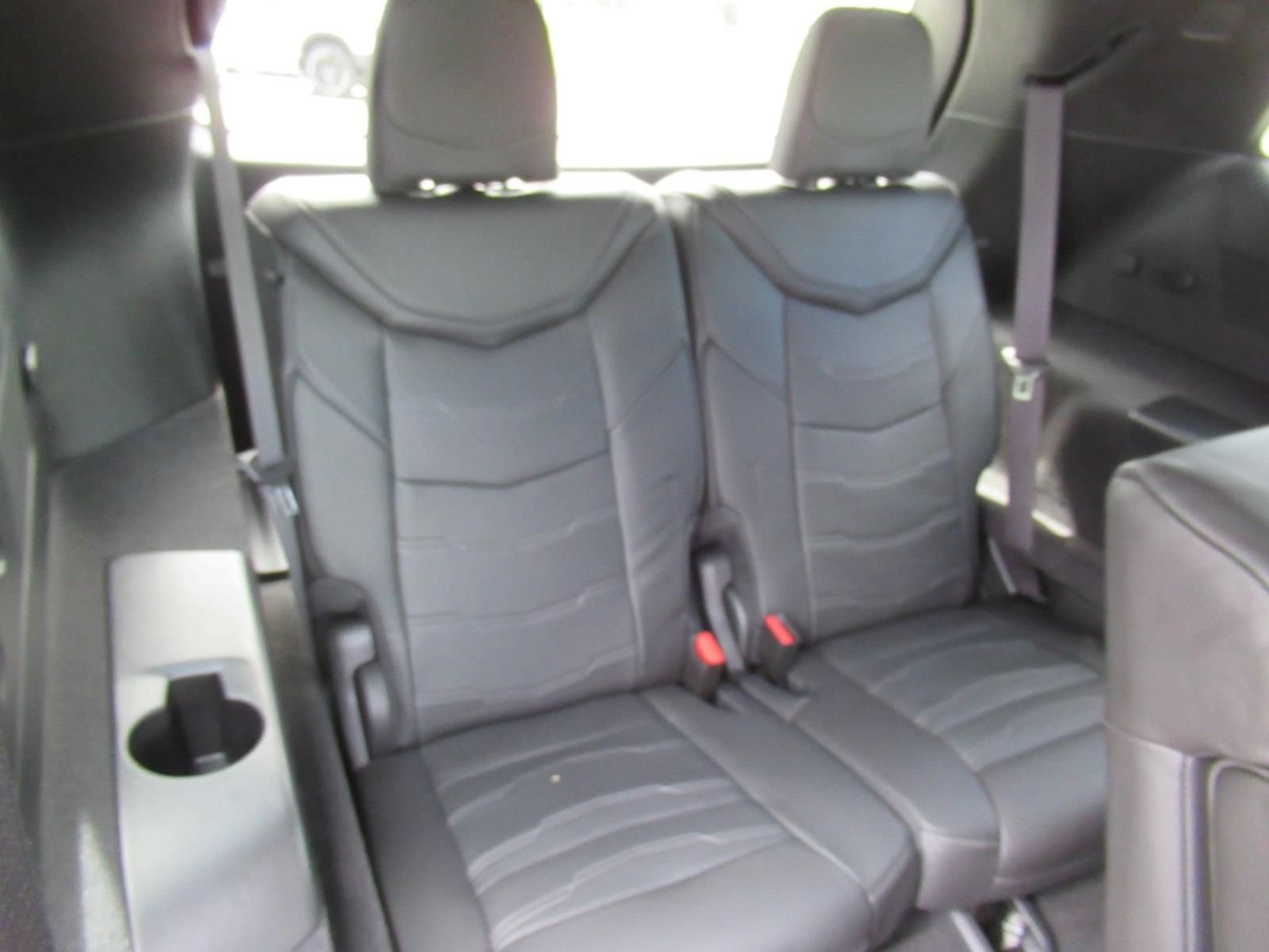 Certified 2025 Cadillac XT6 Premium Luxury w/ Platinum Package AWD/4WD image 36