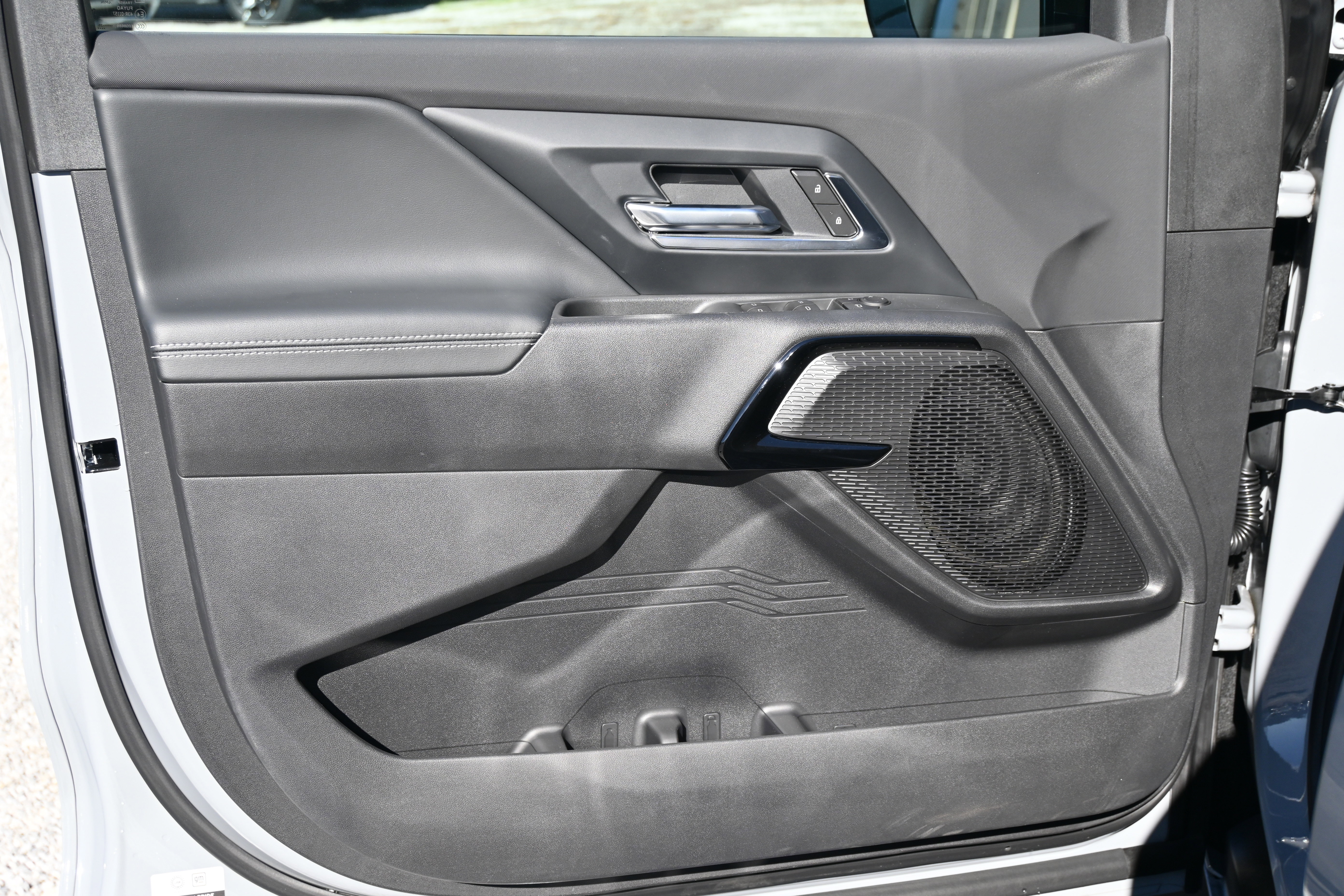 New 2026 Chevrolet Silverado EV LT image 15