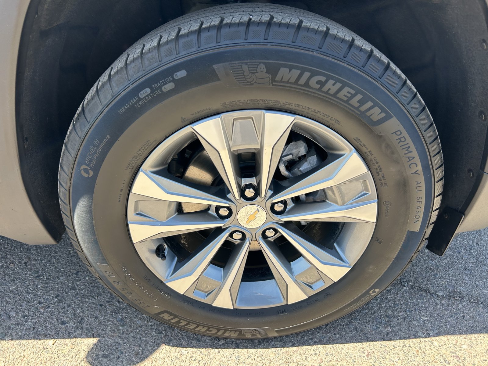 Certified 2025 Chevrolet Equinox LT AWD/4WD image 9