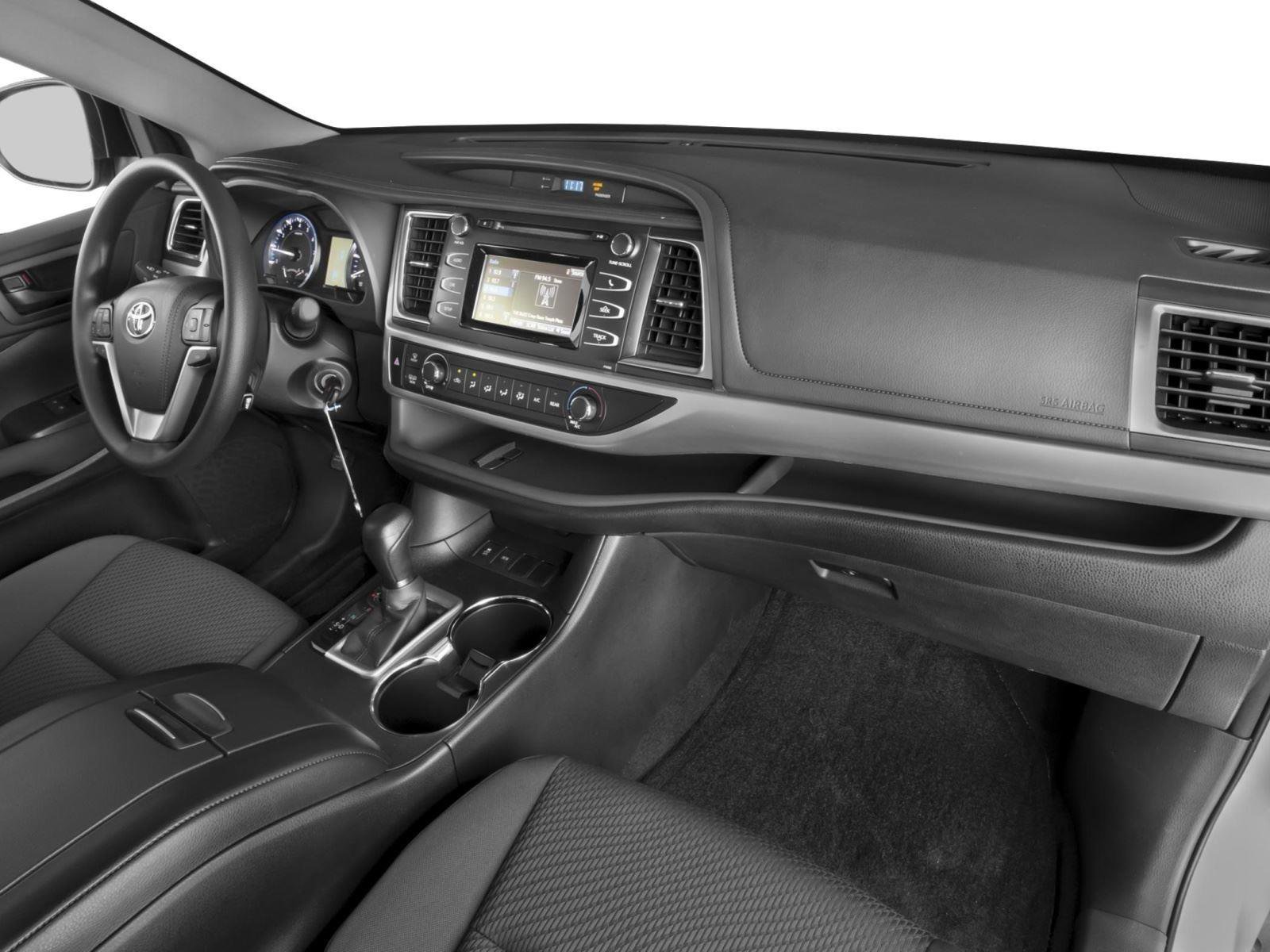 Used 2016 Toyota Highlander LE FWD image 10