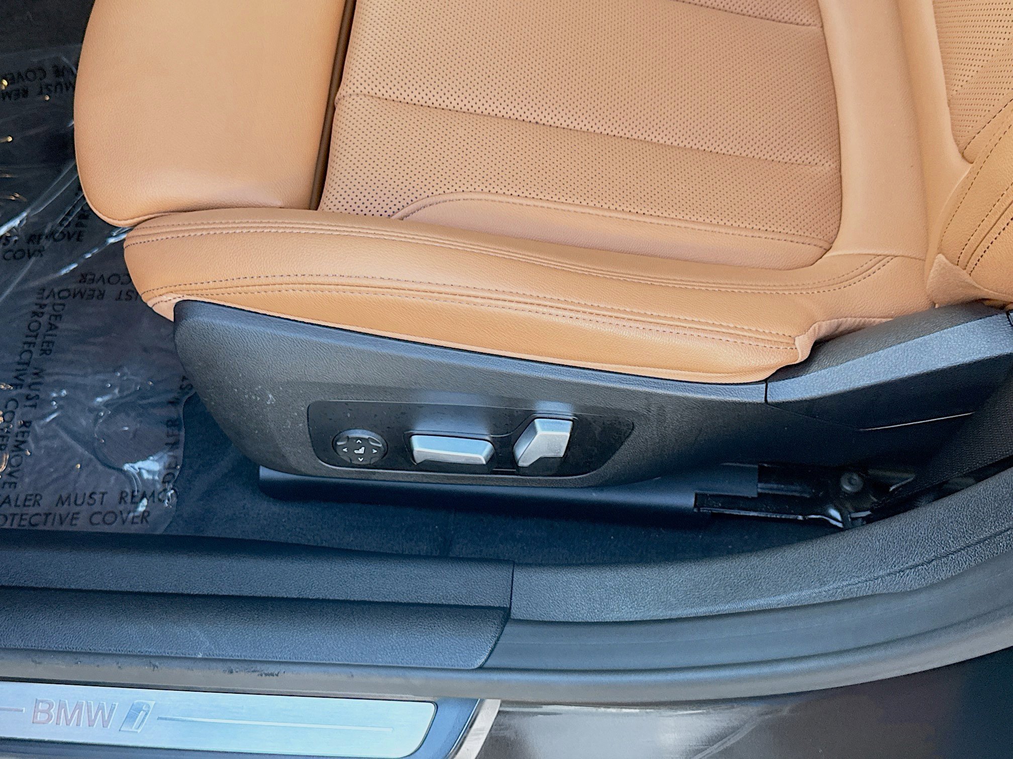 Used 2023 BMW i4 eDrive40 w/ Parking Assistance Package image 18