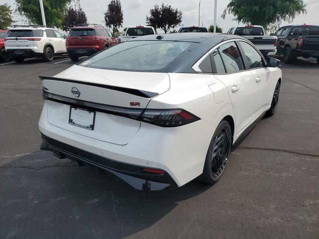 New 2026 Nissan Sentra SR w/ SR Premium Package FWD image 7