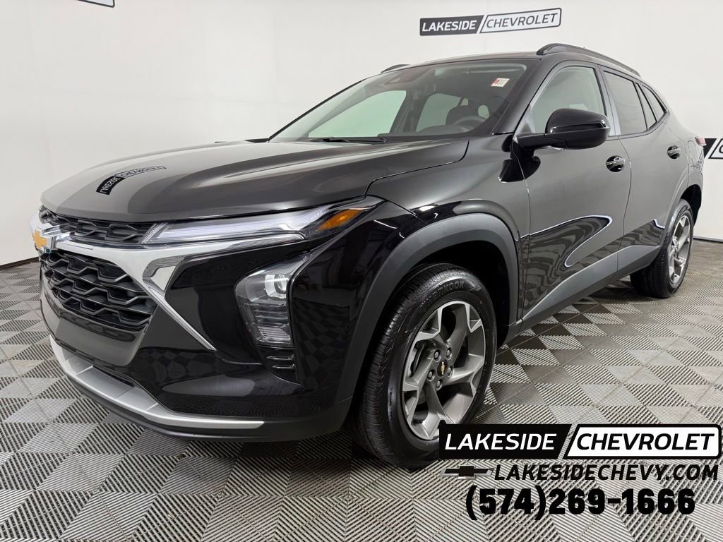 New 2026 Chevrolet Trax LT w/ Driver Confidence Package FWD image 1