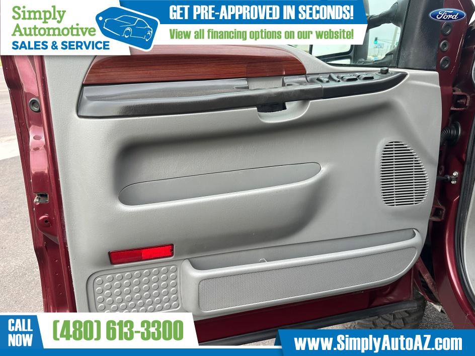 Used 2006 Ford F250 Lariat image 18