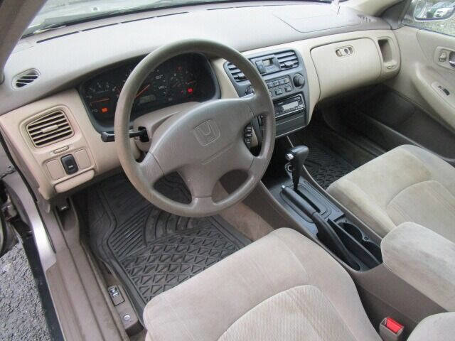 Used 1999 Honda Accord LX image 10