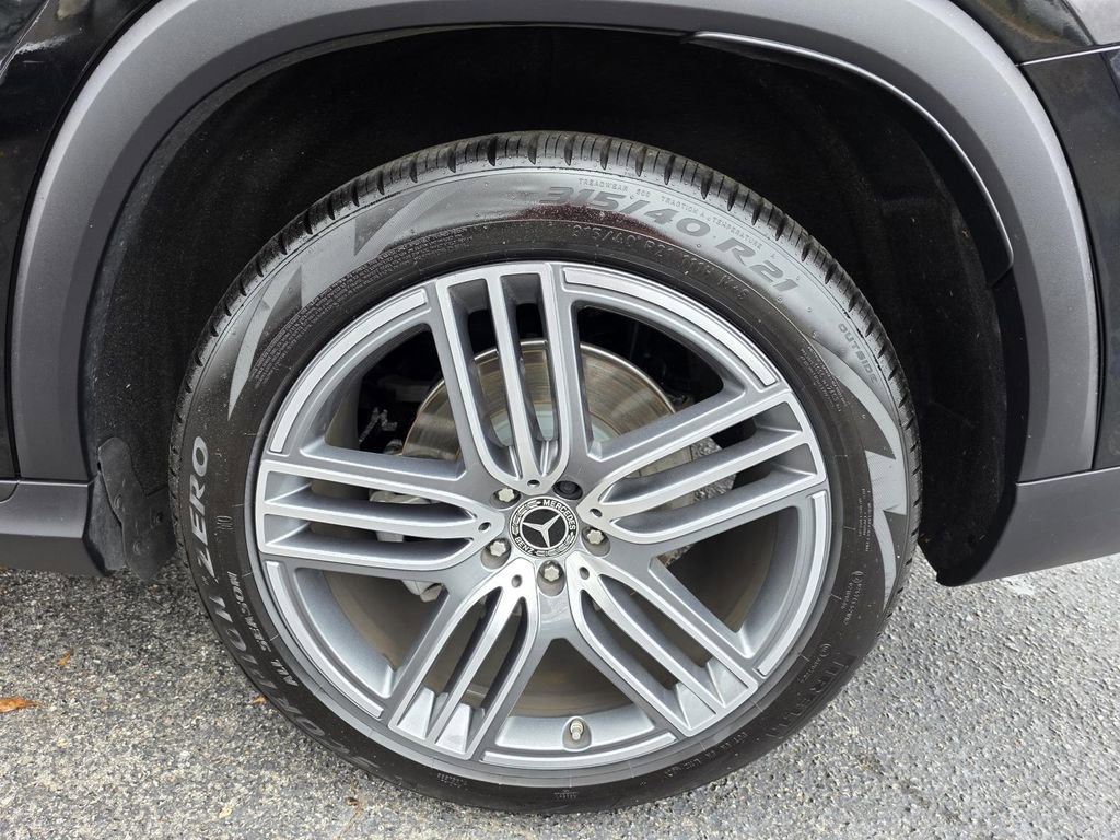 Certified 2025 Mercedes-Benz GLS 450 4MATIC image 11