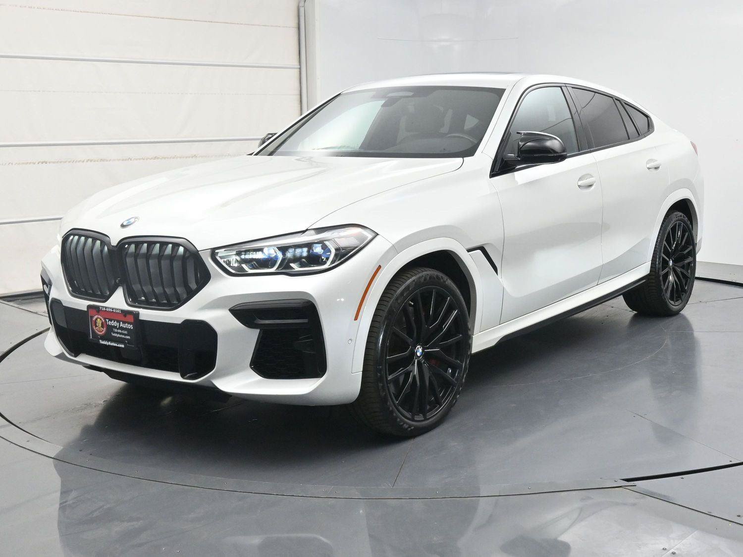 Used 2022 BMW X6 M50i w/ Executive Package AWD/4WD image 1