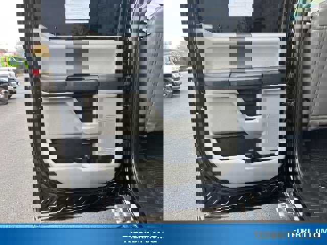 Used 2022 Ford F250 XL w/ Power Equipment Group image 16