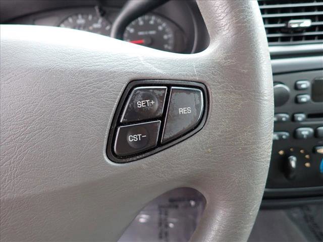 Used 2002 Ford Taurus SES image 16