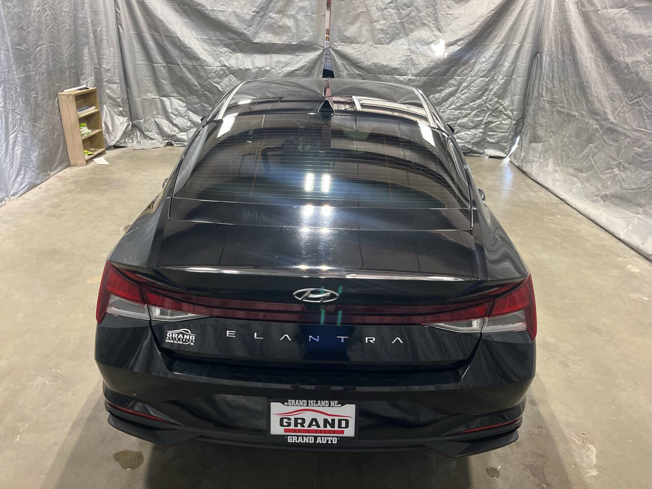 Used 2023 Hyundai Elantra SEL FWD image 5