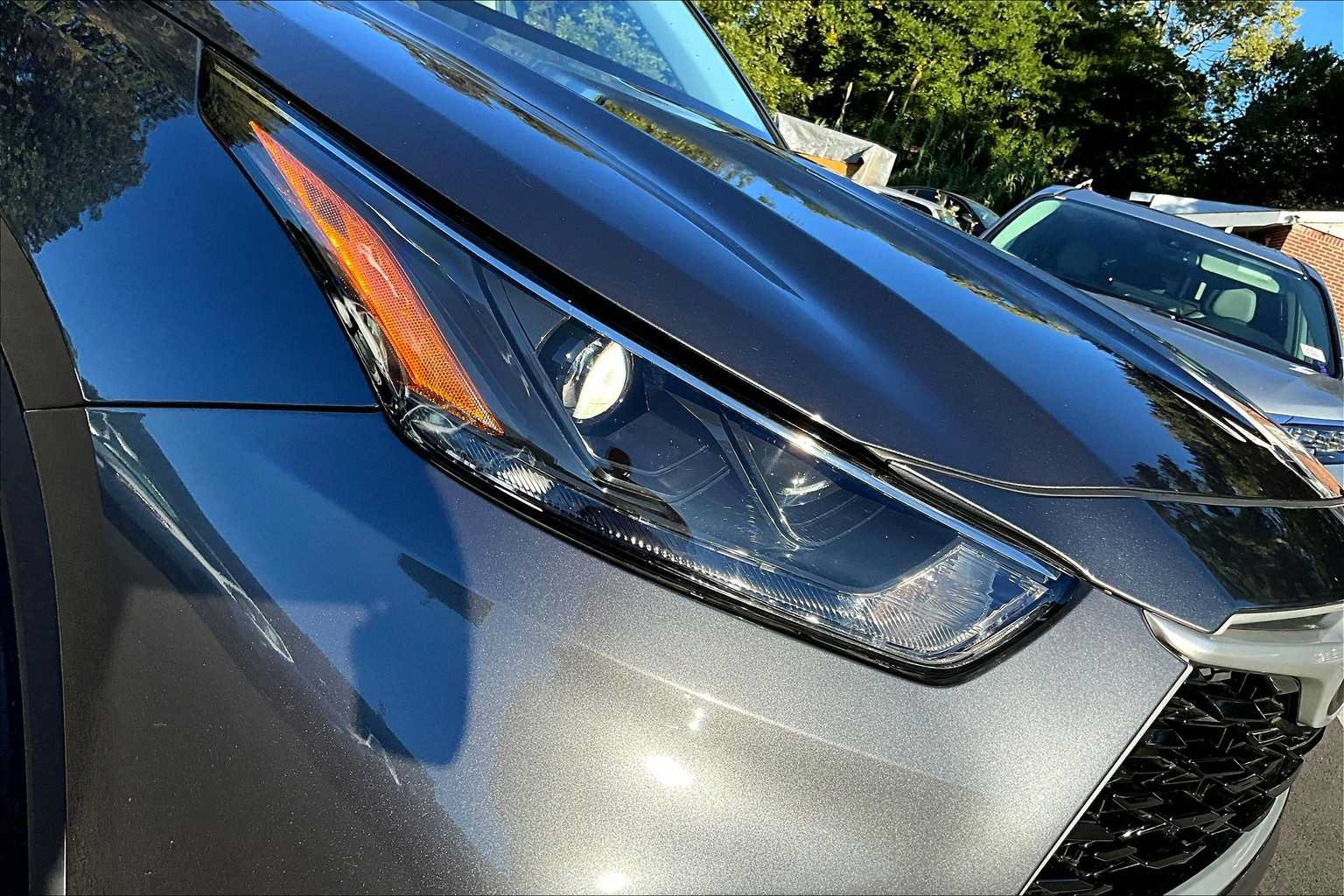 Used 2023 Toyota Highlander L FWD image 26