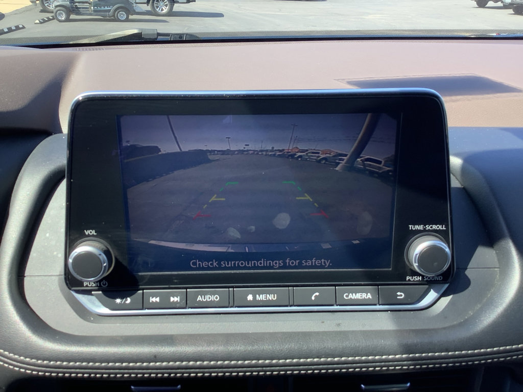 Used 2023 Nissan Rogue SV image 17