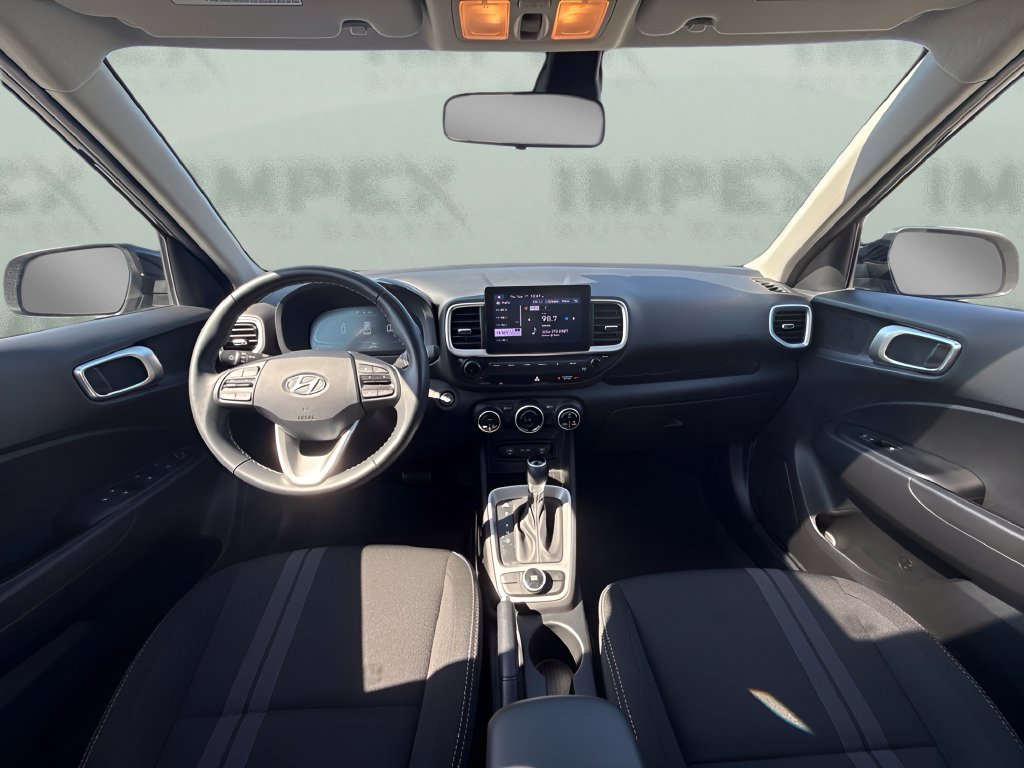 Used 2024 Hyundai Venue SEL FWD image 12