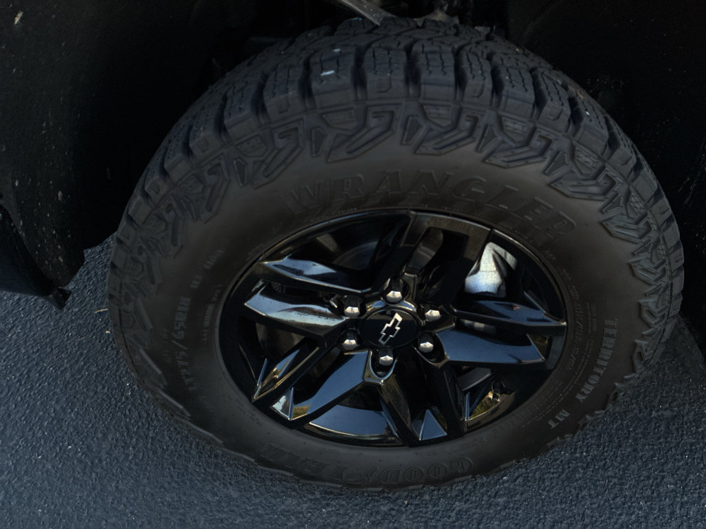 Used 2026 Chevrolet Silverado 1500 Custom Trail Boss AWD/4WD image 19