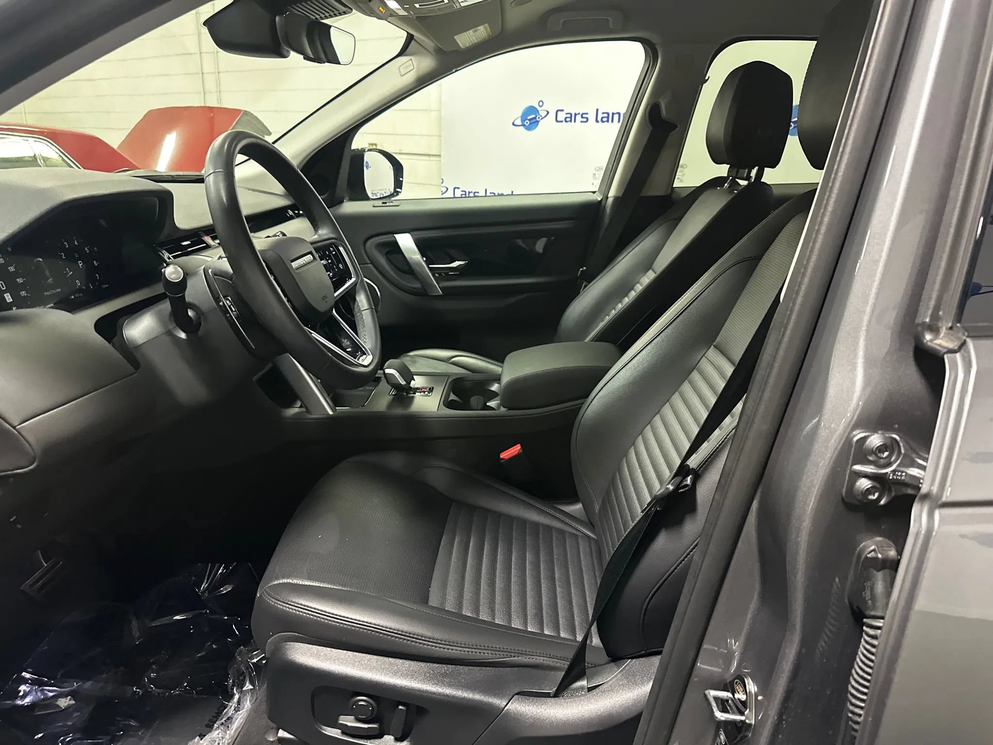 Used 2025 Land Rover Discovery Sport S AWD/4WD image 9