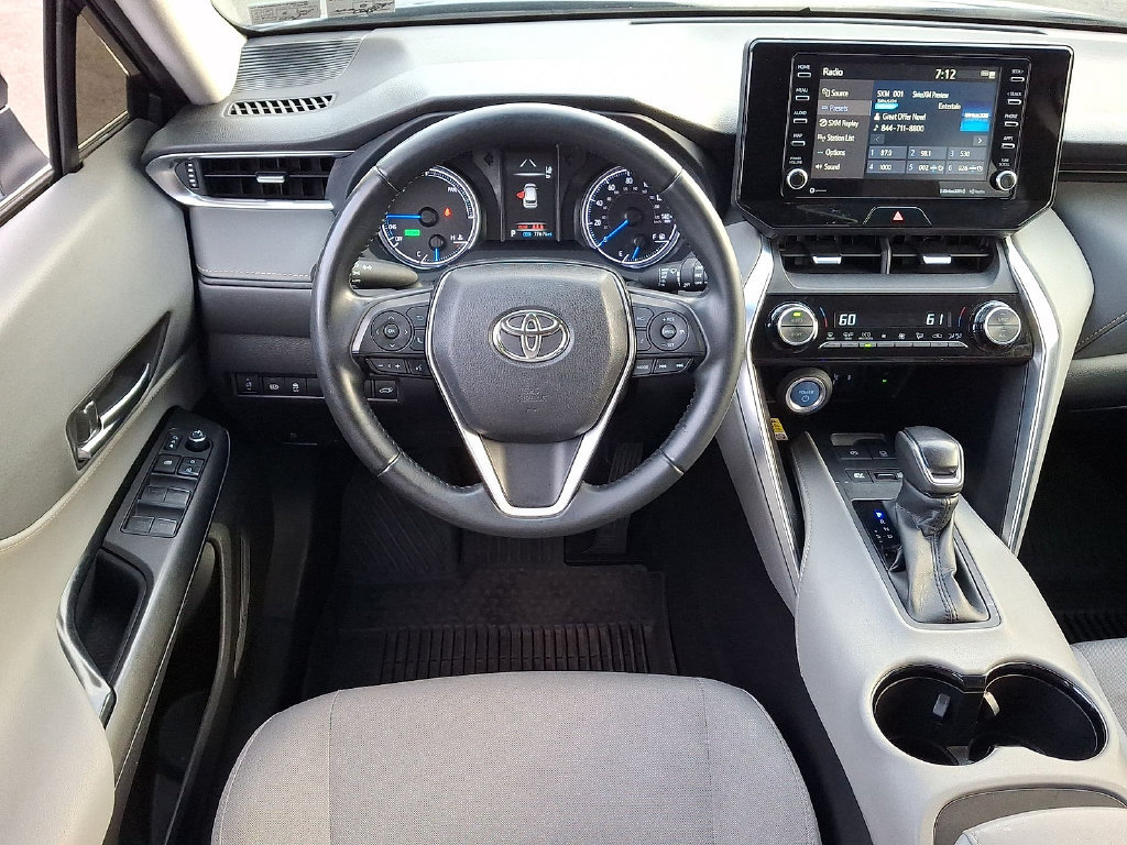 Used 2022 Toyota Venza LE AWD/4WD image 26