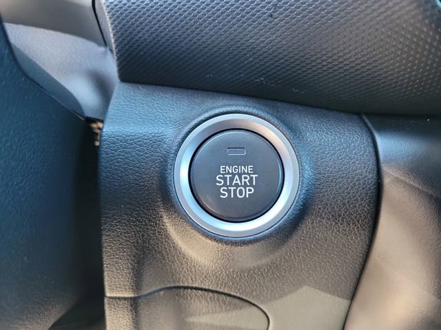 Used 2022 Hyundai Kona Limited image 32