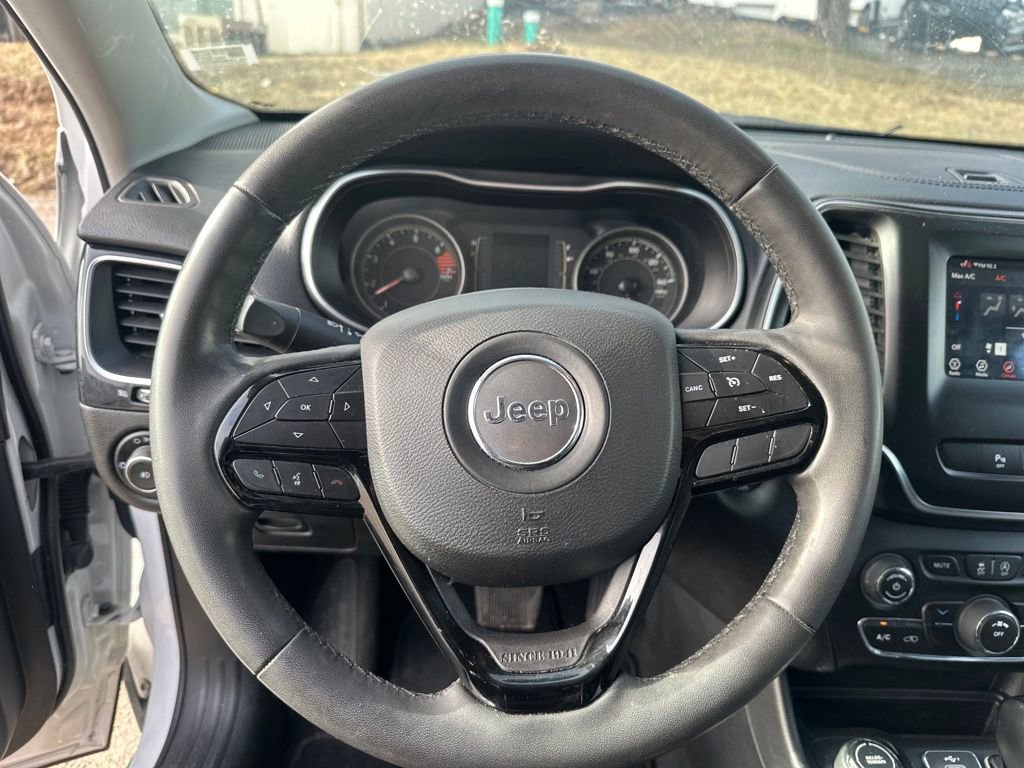 Used 2021 Jeep Cherokee Latitude Plus image 13