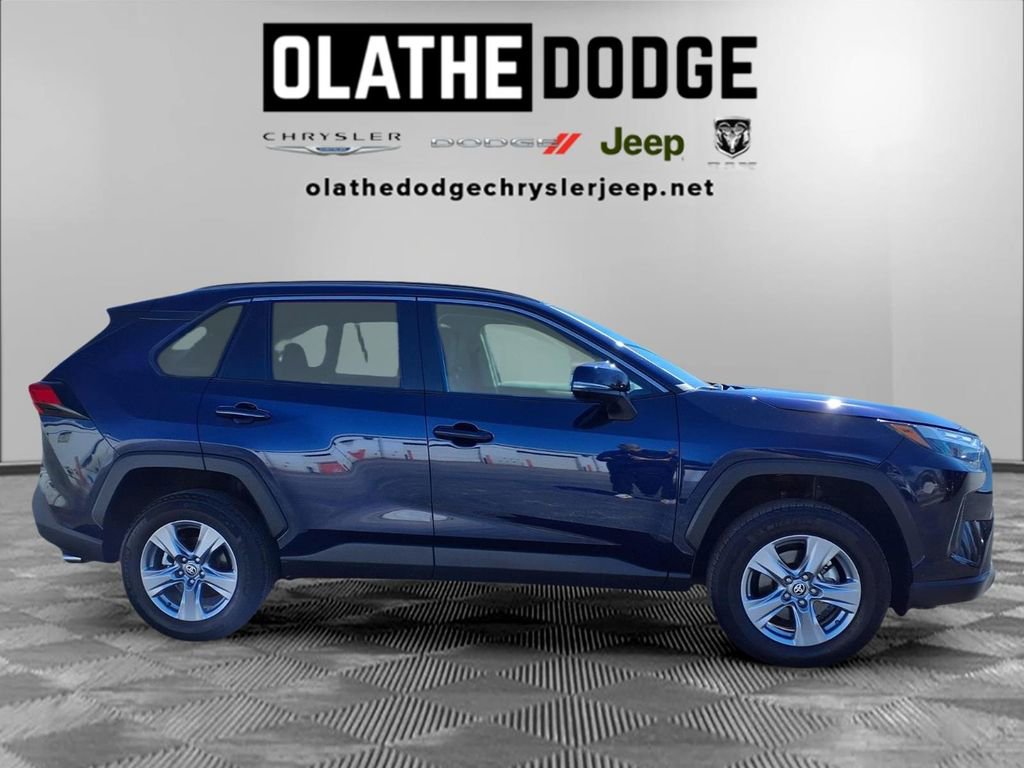 Used 2025 Toyota RAV4 XLE image 31
