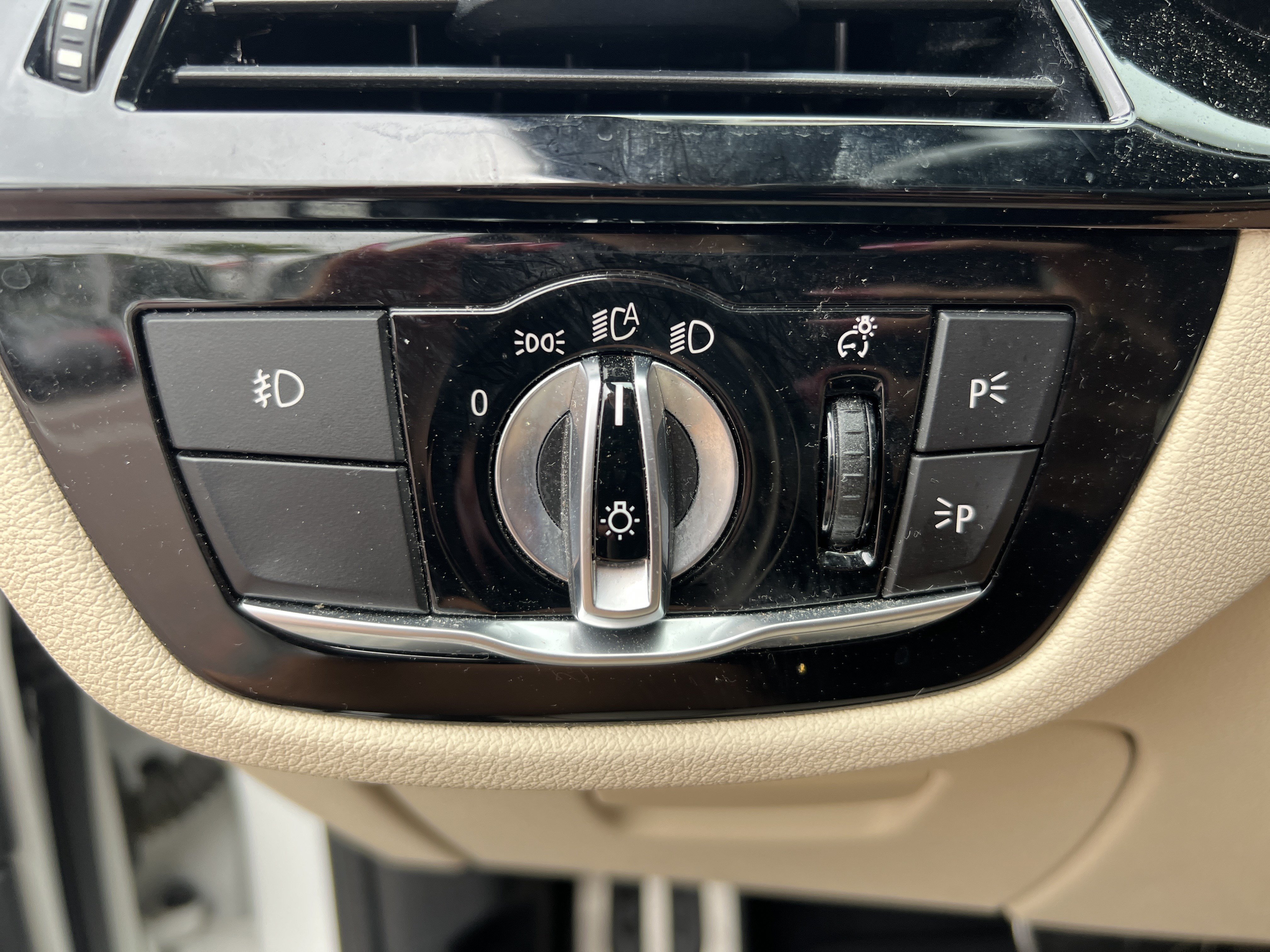 Used 2020 BMW 540i xDrive w/ M Sport Package AWD/4WD image 36