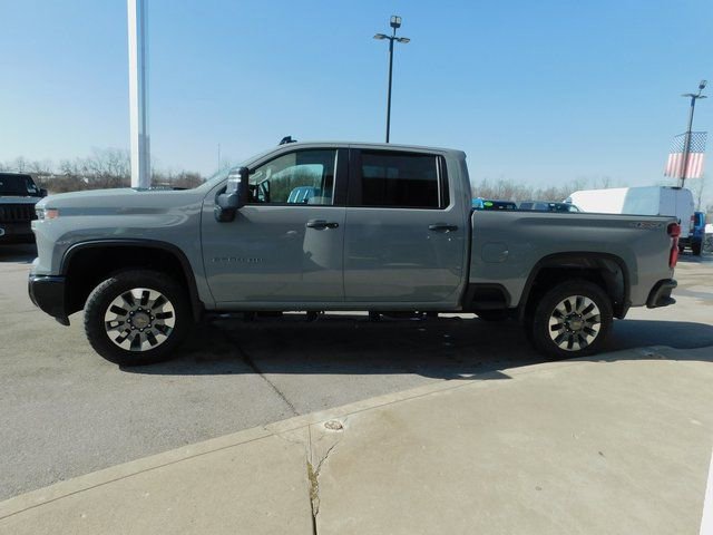 Used 2025 Chevrolet Silverado 2500 Custom image 23