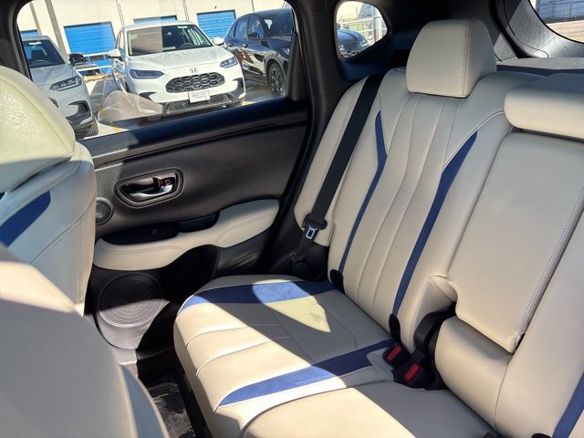 Used 2025 Acura ADX A-Spec image 24