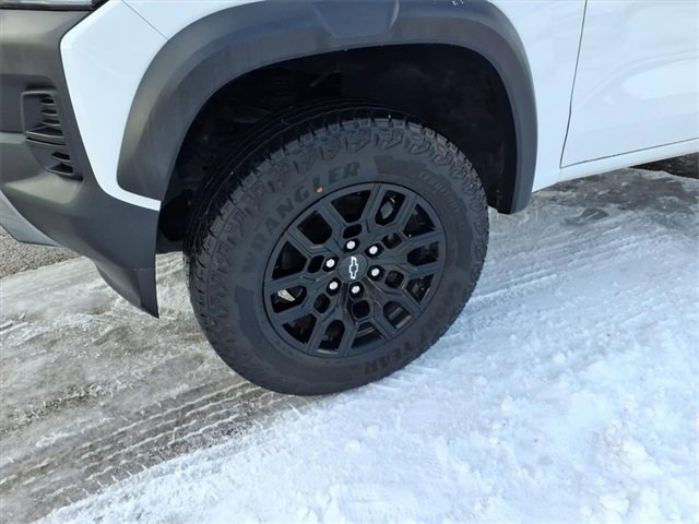 Certified 2023 Chevrolet Colorado Trail Boss w/ Technology Package image 4
