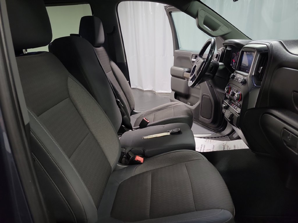 Used 2019 Chevrolet Silverado 1500 RST AWD/4WD image 35