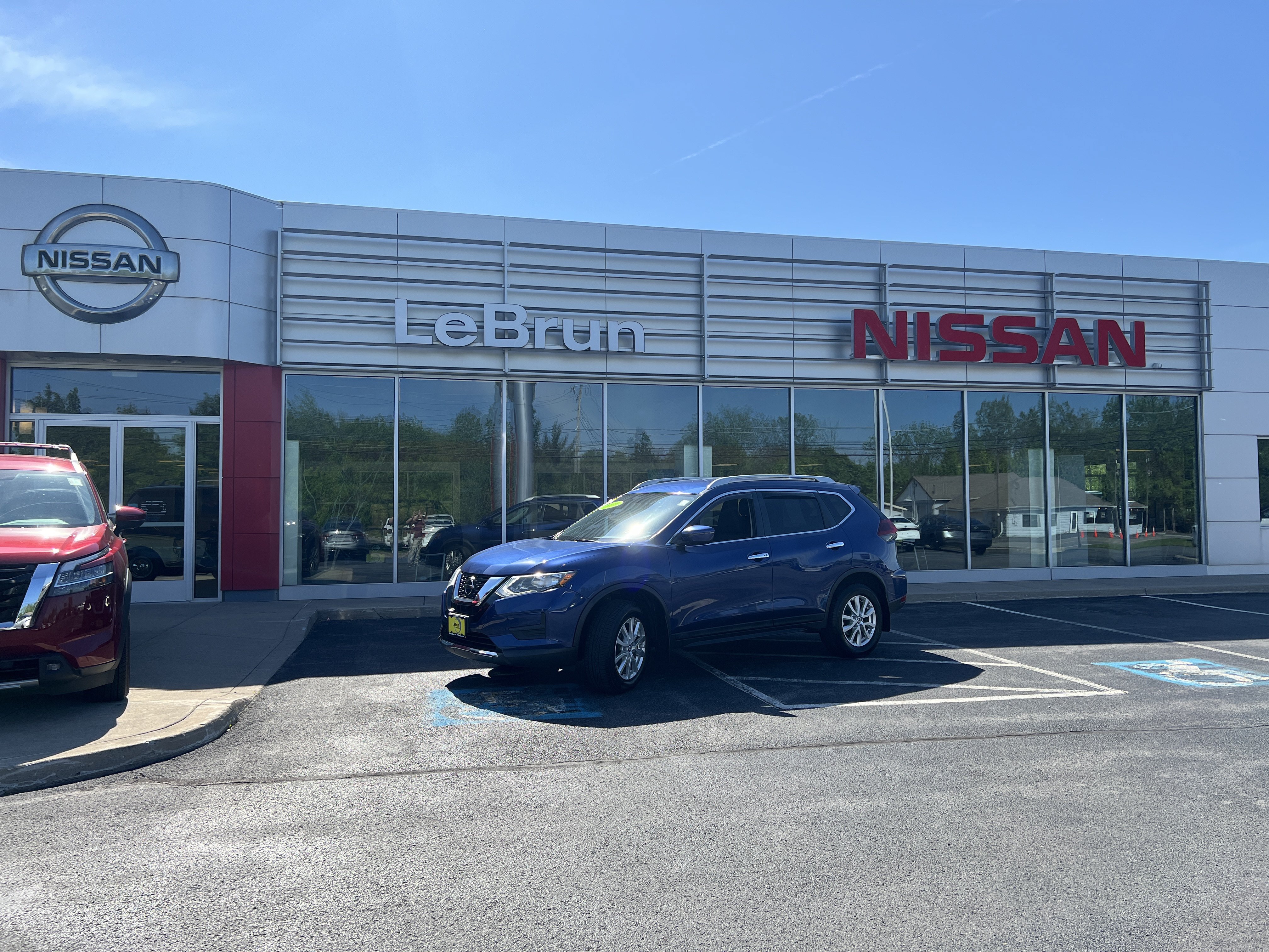 Used 2018 Nissan Rogue SV
